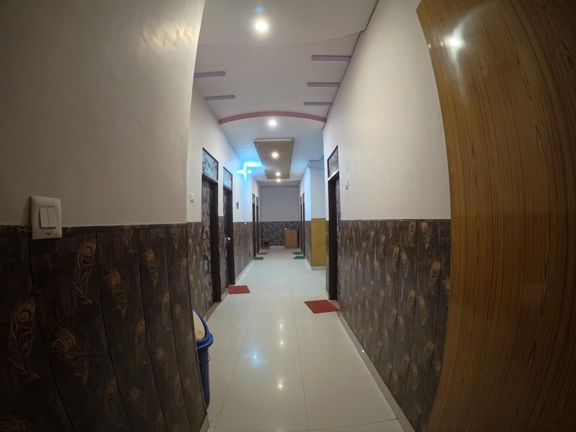 Hotel Aapno Shyam And Restaurant Khātu Kültér fotó